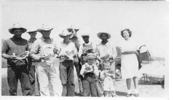 Mildred Morrel and crew, 1945.
